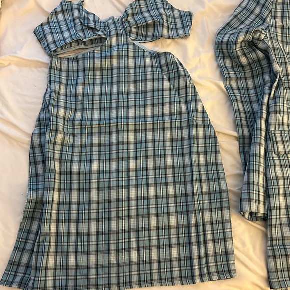 New two piece light blue and black stripe dress and jacket. - Picture 3 of 5